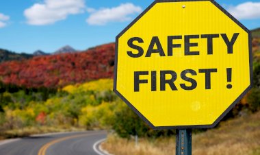 सड़क सुरक्षा सप्ताह के तहत स्कूल की बसों का किया निरीक्षण