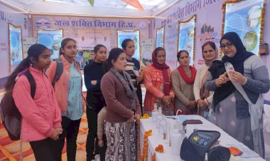 रेणुका मेले में जलशक्ति विभाग पानी की गुणवत्ता के प्रति कर रहा लोगों को जागरूक