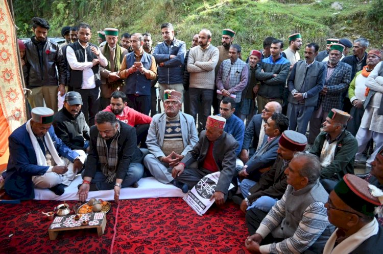 शिक्षा मंत्री ने किया गिरी गंगा सड़क का निरीक्षण…….. जुब्बल-नावर-कोटखाई विधानसभा क्षेत्र को आदर्श विधानसभा क्षेत्र बनाने का दिया आश्वासन