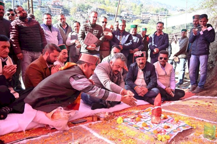22 करोड़ से पूरा होगा सरस्वती नगर-शराचली सड़क का स्तरोन्नत कार्य - शिक्षा मंत्री