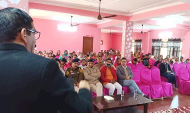 सामुदायिक नेतृत्व के लिए आगे आएं महिलाएं भलेठ में जिला स्तरीय जागरुकता शिविर में डीपीओ ने किया आह्वान