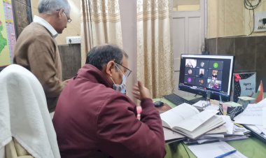 सिरमौर जिला में स्वास्थ्य कार्यक्रमों की प्रगति की समीक्षा बैठक आयोजित