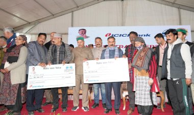 मुख्यमंत्री ने ठियोग में आपदा प्रभावितों को 22.81 करोड़ रुपये की धनराशि वितरित की