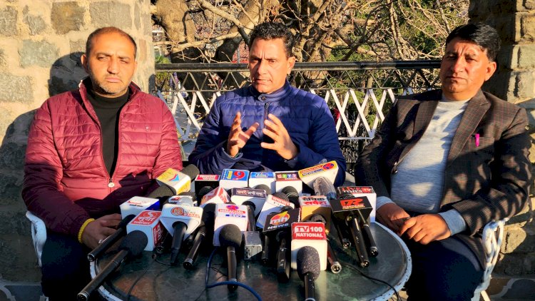 भाजपा का प्रदर्शन अपरम पर, कांग्रेस में चक्का जाम : बिहारी