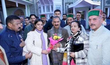 मुख्यमंत्री को नववर्ष की शुभकामनाएं दीं