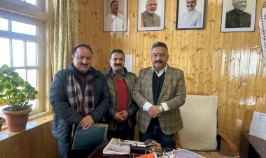 शिक्षा मंत्री से मिला हिमाचल प्रदेश स्कूल प्रधानाचार्य एवं निरीक्षण अधिकारी संघ का प्रतिनिधिमंडल