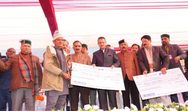 मुख्यमंत्री ने सिरमौर जिला के 1388 आपदा प्रभावित परिवारों के ‘पुनर्वास’ को 9.88 करोड़ रुपए की धनराशि आवंटित की