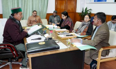 बागवानी मंत्री ने एचपीएआईसी के कार्यों की समीक्षा की