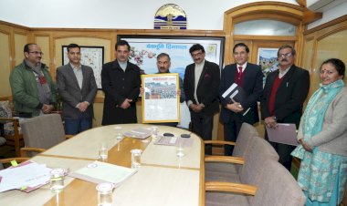 मुख्यमंत्री ने साप्ताहिक गिरिराज का वार्षिक कैलेंडर-2024 जारी किया