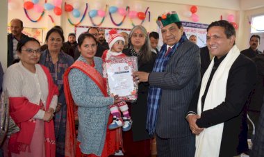 डॉ. शांडिल ने ग्राम पंचायत नौणी से आरम्भ किया ‘सरकार आपके द्वार’ कार्यक्रम