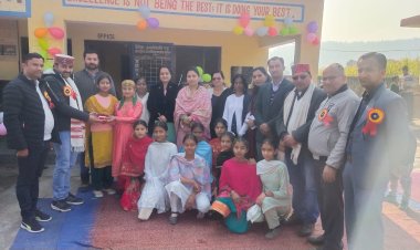 राजकीय उच्च विद्यालय बांगरन पारितोषिक  कार्यक्रम आयोजित