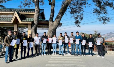 स्वामी विवेकानंद जयंती व राष्ट्रीय युवा दिवस के उपलक्ष्य पर शिक्षण संस्थानों में किया पर्चा वितरण  : गौरव कुमार