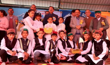 शिक्षा से शारीरिक व बौद्धिक विकास के साथ व्यक्तित्व में भी आता है निखार : हर्षवर्धन चौहान