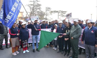 उप-मुख्यमंत्री ने सड़क सुरक्षा जागरूकता वॉक को झंडी दिखाकर रवाना किया