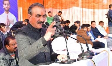 मुख्यमंत्री ने गगरेट के बड़ा भंजाल में सरकार गांव के द्वार कार्यक्रम की अध्यक्षता की