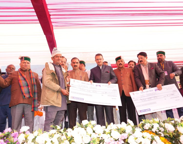 मुख्यमंत्री ने सिरमौर जिला के 1388 आपदा प्रभावित परिवारों के ‘पुनर्वास’ को 9.88 करोड़ रुपए की धनराशि आवंटित की