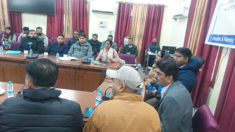 जिला को टीबी मुक्त बनाने के लिए टेस्टिंग को दे बढ़ावा : एडीसी
