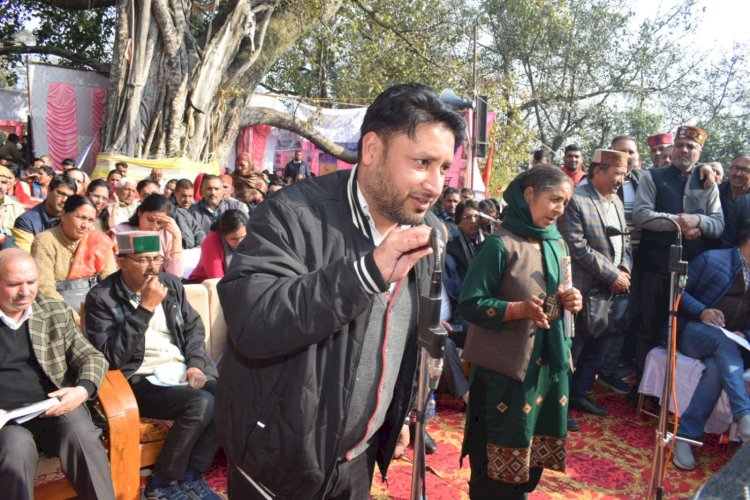 बिलासपुर जिला में ‘सरकार गांव के द्वार’ कार्यक्रम का हुआ शुभारंभ, पहले ही दिन घुमारवीं उपमंडल के 7 पंचायतो के लोगों की सुनी समस्याएं