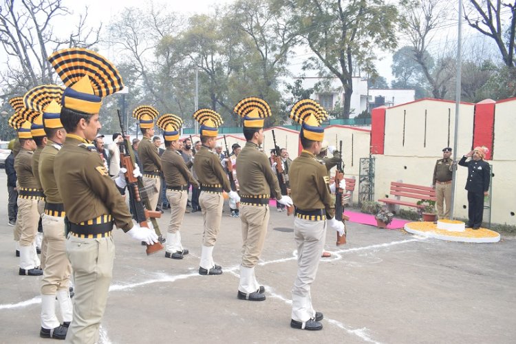 कोर्ट परिसर में गणतन्त्र दिवस के अवसर पर फहराया तिरंगा : चिराग भानु सिंह