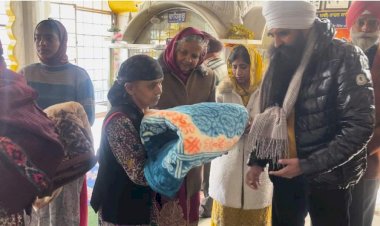 दशमेश रोटी बैंक ने जरूरतमंद लोगों को बांटे गर्म कंबल