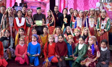 विधानसभा अध्यक्ष कुलदीप पठानिया ने सीसे स्कूल अवांह के मेधावी किए पुरस्कृत, वार्षिक पारितोषिक वितरण समारोह धूमधाम से आयोजित