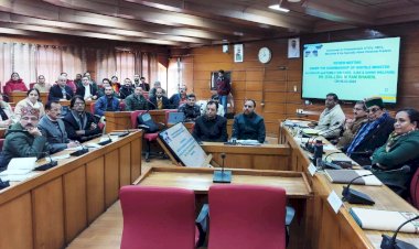 कल्याणकारी योजनाओं का सुचारू क्रियान्वयन सुनिश्चित करें : डॉ. शांडिल