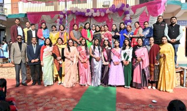 हमीरपुर गर्ल्स स्कूल में राशि बनी मिस फेयरवेल, प्रधानाचार्य पूनम चौहान और अन्य शिक्षकों ने सभी छात्राओं को दी शुभकामनाएं