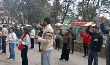 UG परीक्षा फार्म भरने में आ रही अनिमिताओ और पुनर्मूल्यांकन के परिणाम शीघ्र घोषित करें विश्वविद्यालय प्रशासन :अभाविप