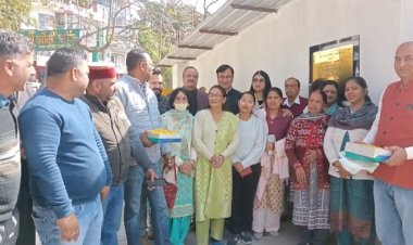 पक्का टैंक के किनारे बनी एमसी पार्किंग के उद्घाटन को लेकर उपजा विवाद, हाई वोल्टेज ड्रामा के चलते चंद मिनटों बाद उतारी गई उदघाटन पट्टिका, नगर परिषद अध्यक्ष ने विधायक से पहले कर दिया उदघाटन,