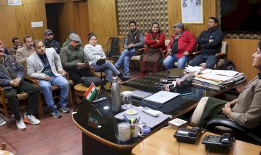 विभिन्न विकासात्मक योजनाओं व कार्यक्रमों को लोगों तक पहुंचाने में मीडिया की अहम भूमिका : उपायुक्त कुल्लू