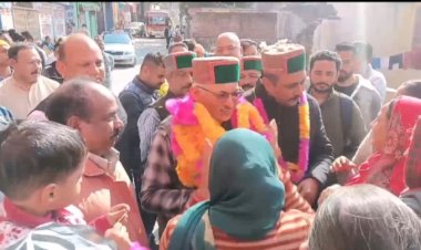 गुरु रविदास जयंती पर नाहन में  झंडारोहण कार्यक्रम, स्थानीय कांग्रेस विधायक कार्यक्रम में रहे मौजूद