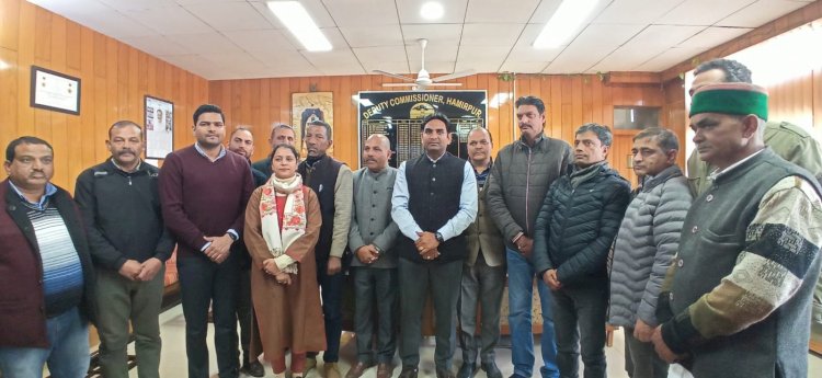 अजय शर्मा बने एपीएमसी हमीरपुर के अध्यक्ष