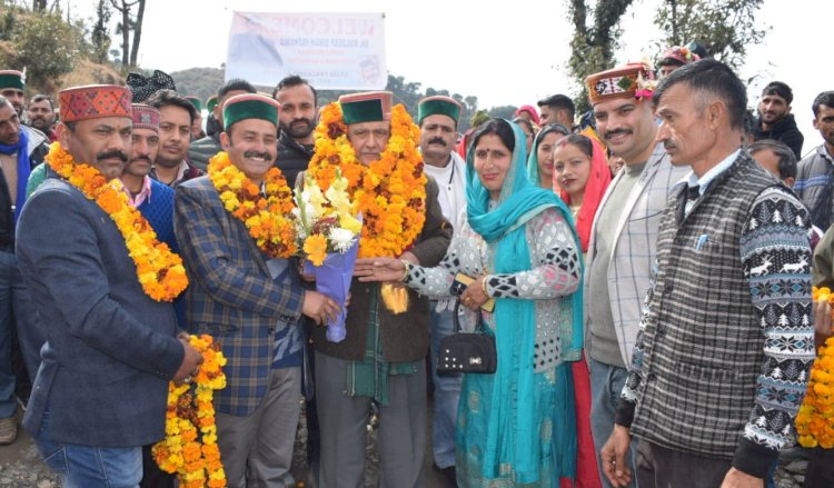कुलदीप सिंह पठानिया ने खडेड़ा-ओहरा तथा मनोला-महोट सड़क का किया शिलान्यास