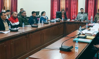 उपायुक्त जतिन लाल ने ग्रामीण विकास एवं पंचायती राज द्वारा किए जा रहे विभिन्न विकासात्मक कार्यों की समीक्षा बैठक