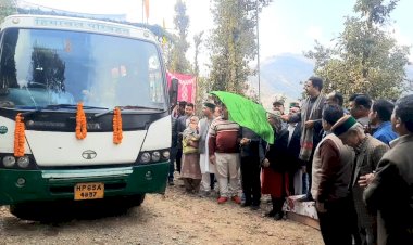 लोक निर्माण एवम् शहरी विकास मंत्री ने 7 करोड़ की लागत से निर्मित चायली–धारकुफर से बियुंट संपर्क सड़क का किया उद्घाटन