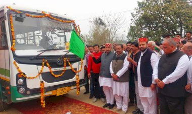 उप मुख्यमंत्री ने नगनोली-ऊना बस सेवा को दिखाई हरी झंडी, लोगों की सुनी समस्याएं, मौके पर किया निपटारा