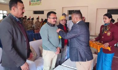 सरस्वती नगर महाविद्यालय में युवाओं को मतदान के प्रति किया गया जागरूक