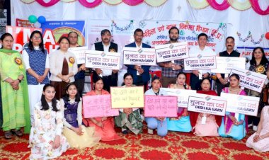 आंगनवाड़ी केन्द्रों के जरिए लोगों को मताधिकार को लेकर किया जागरूक