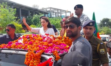 तुहां एड़ा नी सोचणा कि कंगना कोई हिरोइन ई , कंगना अहां री बेटी , अहां री बैण ई, कांग्रेस पर कसा तंज......