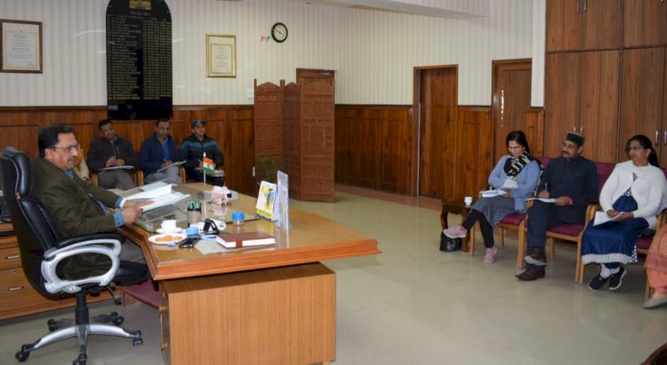 ज़िला निर्वाचन अधिकारी ने राजनीतिक दलों से आदर्श आचार संहिता के अक्षरशः अनुपालन का किया आग्रह