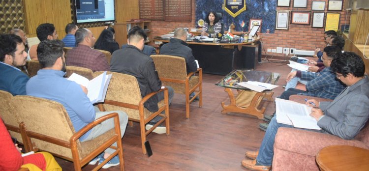 सूखे व गीले अपशिष्ट के उचित प्रबंधन के लिए ग्रामीण व शहरी निकाय अपने स्तर पर करें उचित व्यवस्था : उपायुक्त तोरुल एस रवीश
