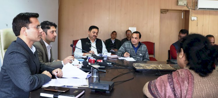 इलेक्ट्रॉनिक मीडिया पर बिना प्री-सर्टिफिकेशन प्रकाशित न करें राजनीतिक विज्ञापन- अपूर्व देवगन