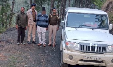 पुलिस ने धरा वांछित आरोपी,देशी शराब की 336 बोतलें बरामद