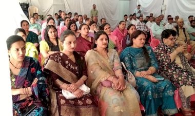 नाहन : डाक विभाग का वार्षिक समारोह संपन्न, हिमाचल वृत्त के निदेशक बिशन सिंह ने बतौर मुख्य अतिथि की शिरकत