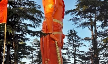 जाखू मंदिर के एस्कलेटर अष्टमी, नवमी और हनुमान जयंती पर केवल ऊपर की ओर चलेंगे