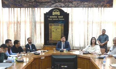 राजस्व अधिकारी 2 वर्ष से पुराने मामलों का जल्द करे निपटारा : अनुपम कश्यप