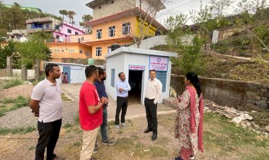 उपायुक्त ने मतदान केन्द्र निहोग और बनेठी का किया औचक निरीक्षण