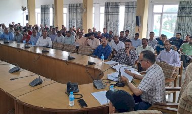 85 वर्ष से अधिक आयु और दिव्यांग वोटरों को घर से वोट करने की सुविधा