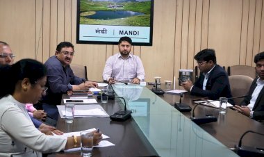 पोस्टल बैलेट से वोट देने के लिए स्थापित होंगे सुविधा केन्द्र : अपूर्व देवगन