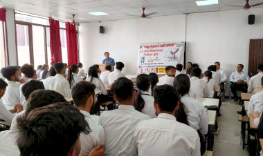 कॉलेज ऑफ लॉ में चुनाव  जागरूकता  सत्र काआयोजन